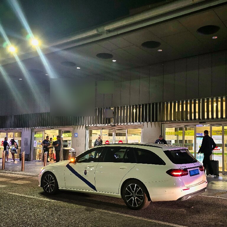 Taxi: Mercedes