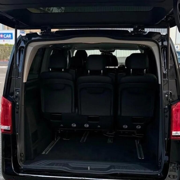 Mietwagen mit Fahrer: Mercedes