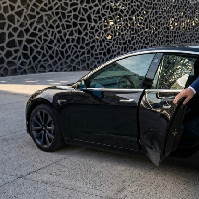 VTC: Tesla