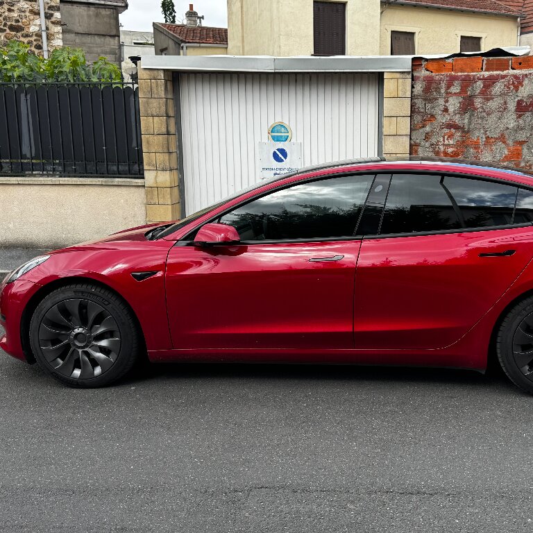 VTC: Tesla