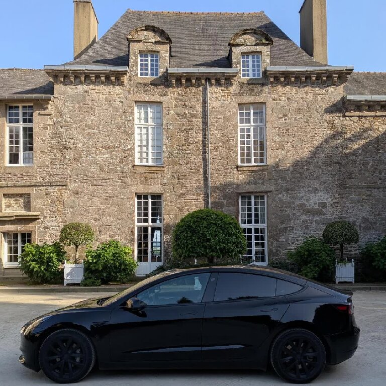 VTC: Tesla