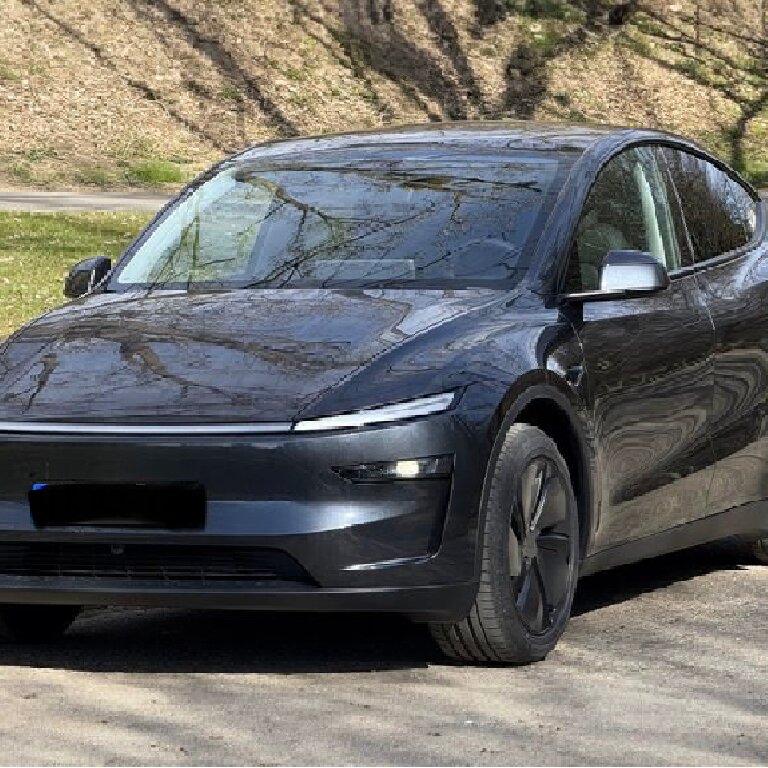 VTC: Tesla
