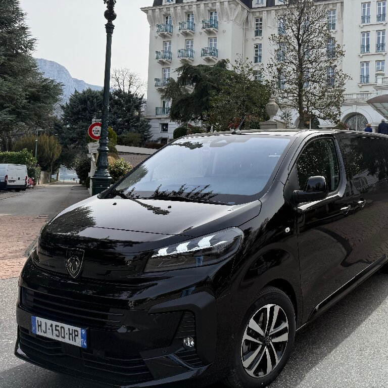 Mietwagen mit Fahrer: Peugeot