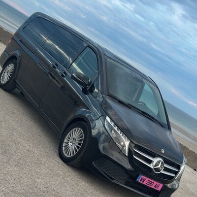 Taxi (Shuttle) in Petit-Couronne