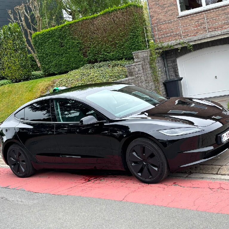 Taxi: Tesla