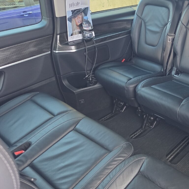 Mietwagen mit Fahrer: Mercedes