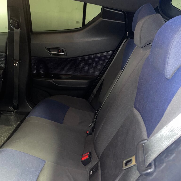 Mietwagen mit Fahrer: Toyota