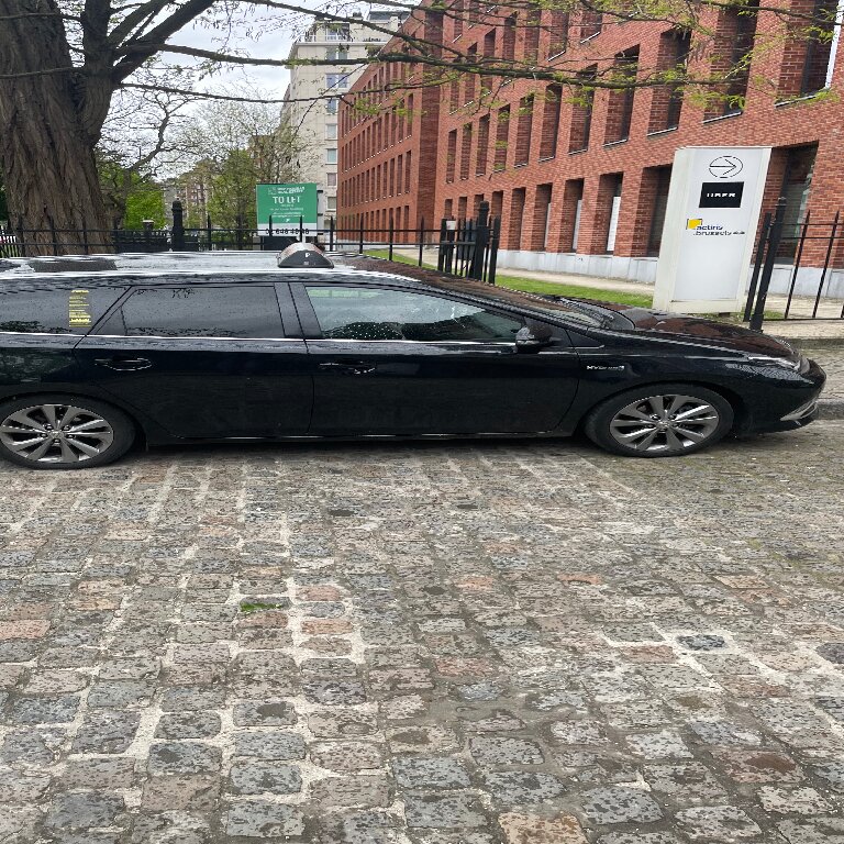Taxi: Toyota
