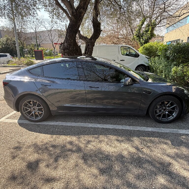 VTC: Tesla