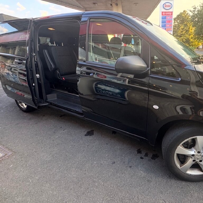 Mietwagen mit Fahrer: Mercedes