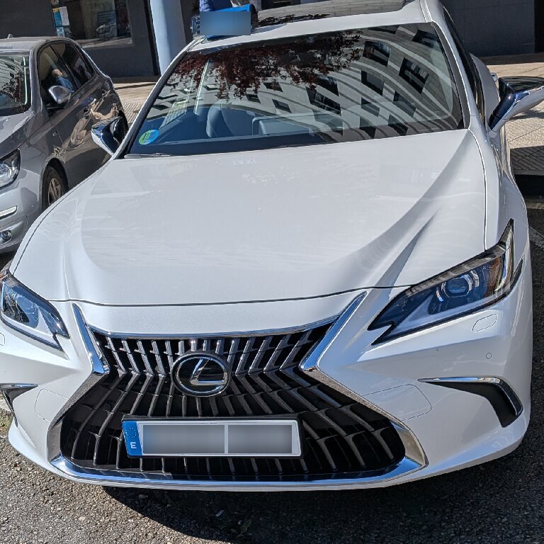 Taxi: Lexus