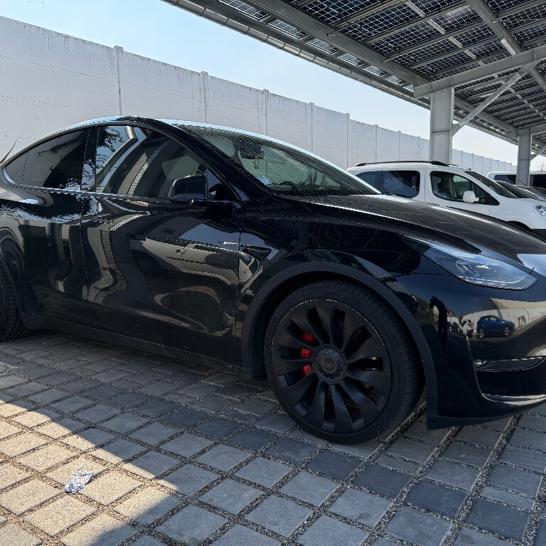 VTC: Tesla