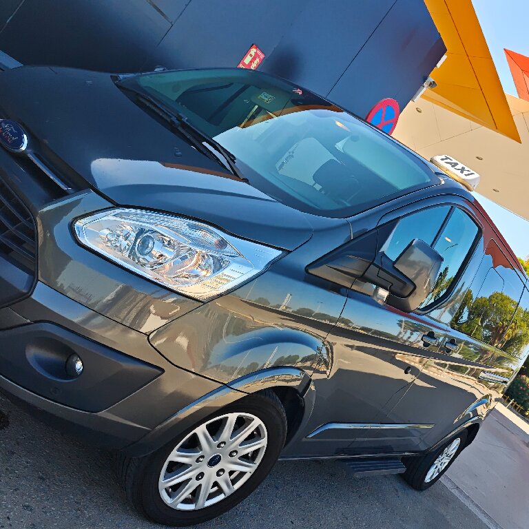 Taxi: Ford