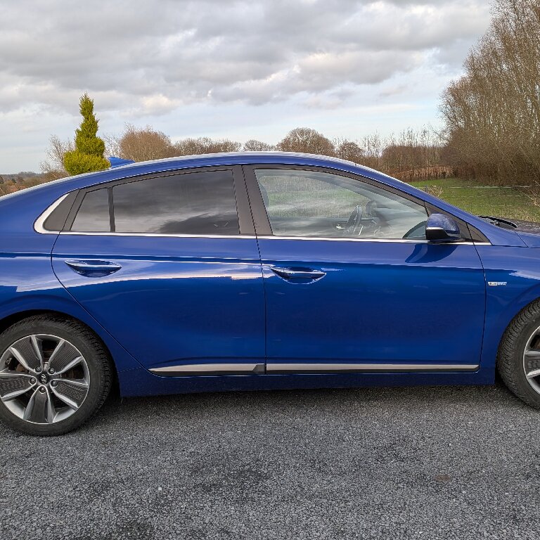 Mietwagen mit Fahrer: Hyundai