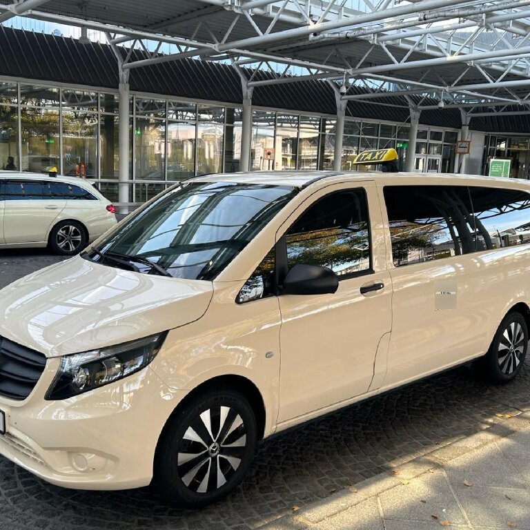 Taxi: Mercedes