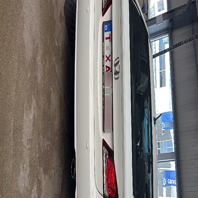 Mietwagen mit Fahrer: Honda