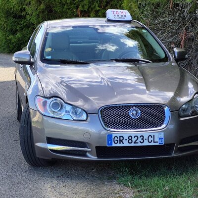 Taxi in Chambry