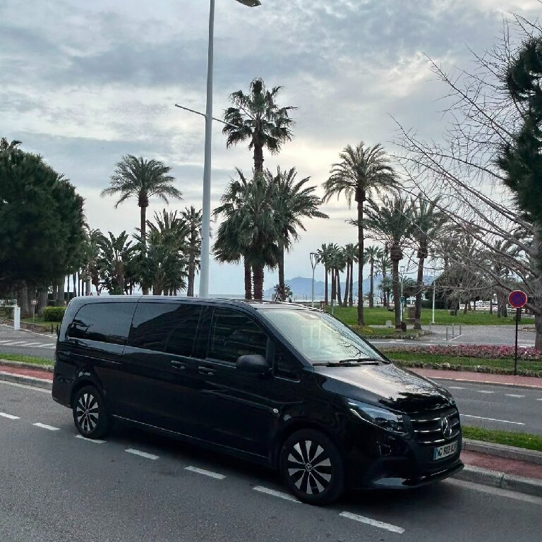 VTC: Mercedes