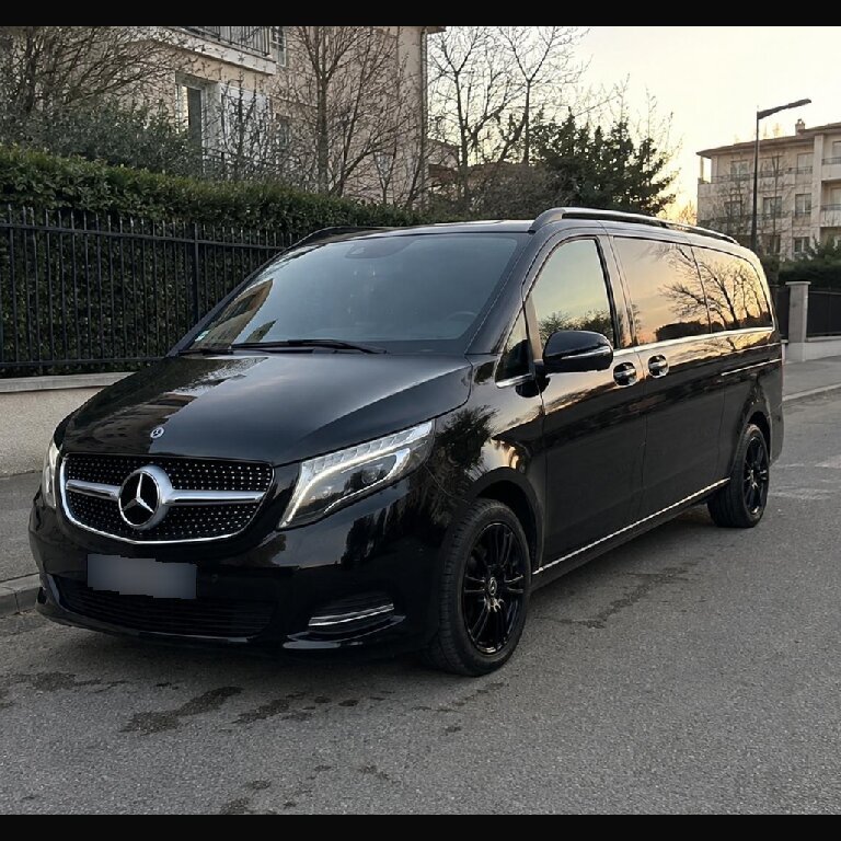 Mietwagen mit Fahrer: Mercedes