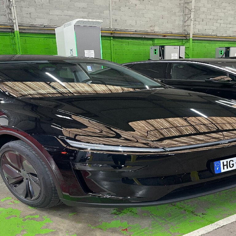 VTC: Tesla