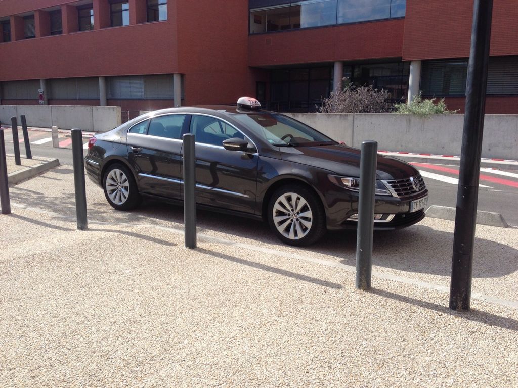 Taxi Corbère-Abères: Volkswagen