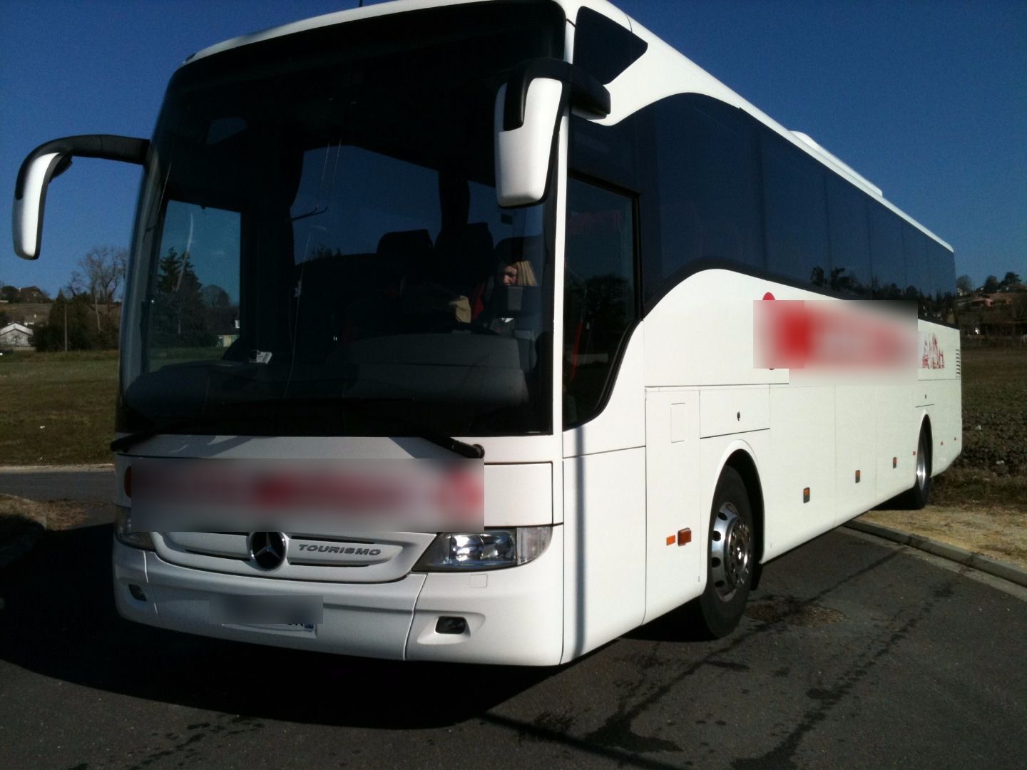 Coach provider Villetoureix: Mercedes