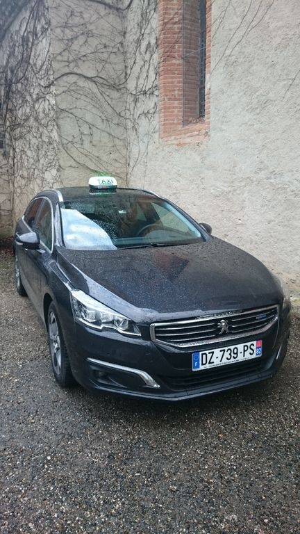 Taxi Mirabel: Peugeot