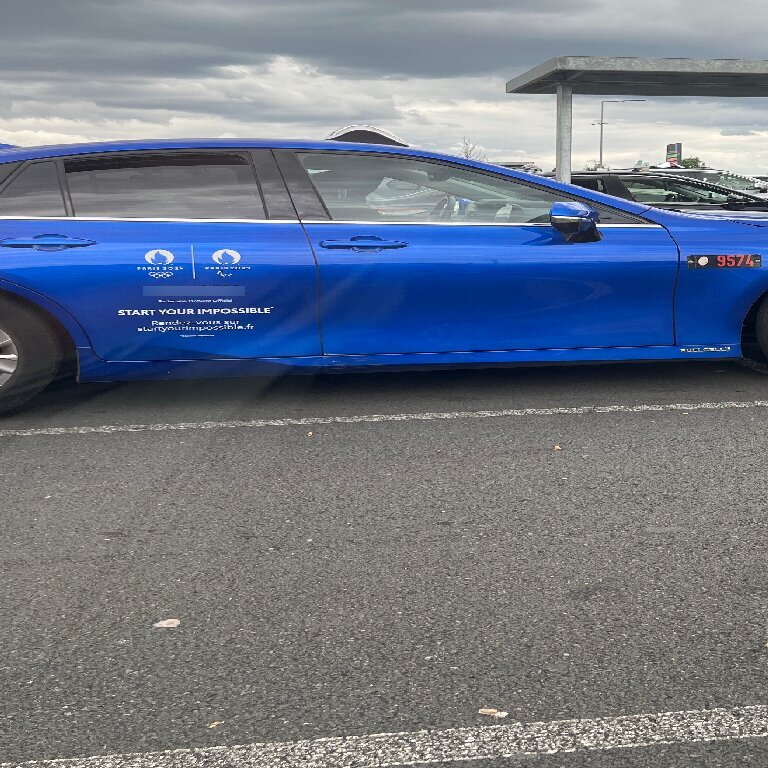 Taxi Paris: Toyota