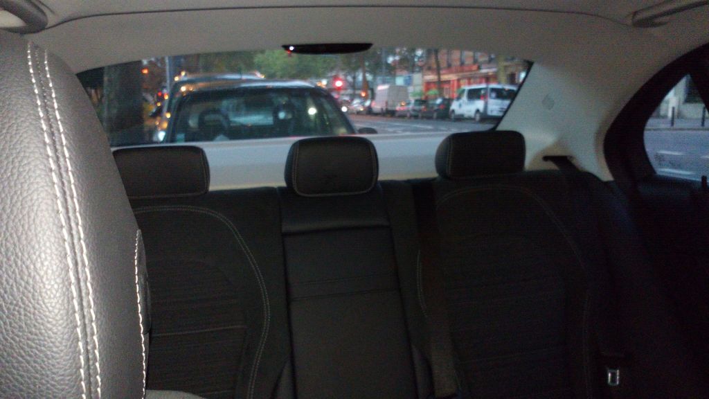 Taxi Saint-Ouen: Mercedes