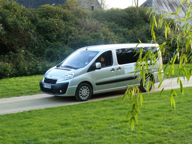 Taxi Bacilly: Peugeot