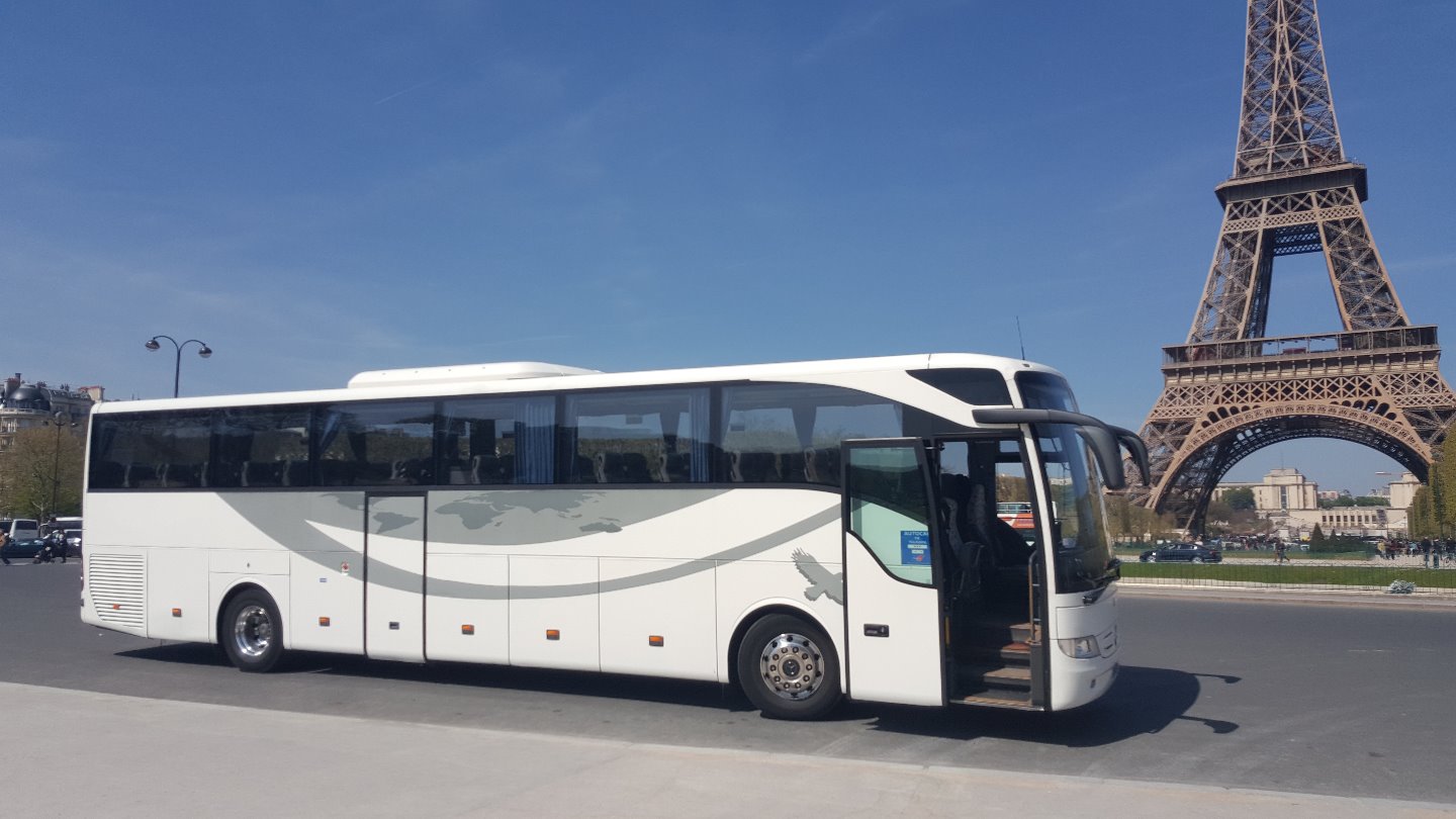 Reisbus aanbieder Précy-sur-Marne: Mercedes
