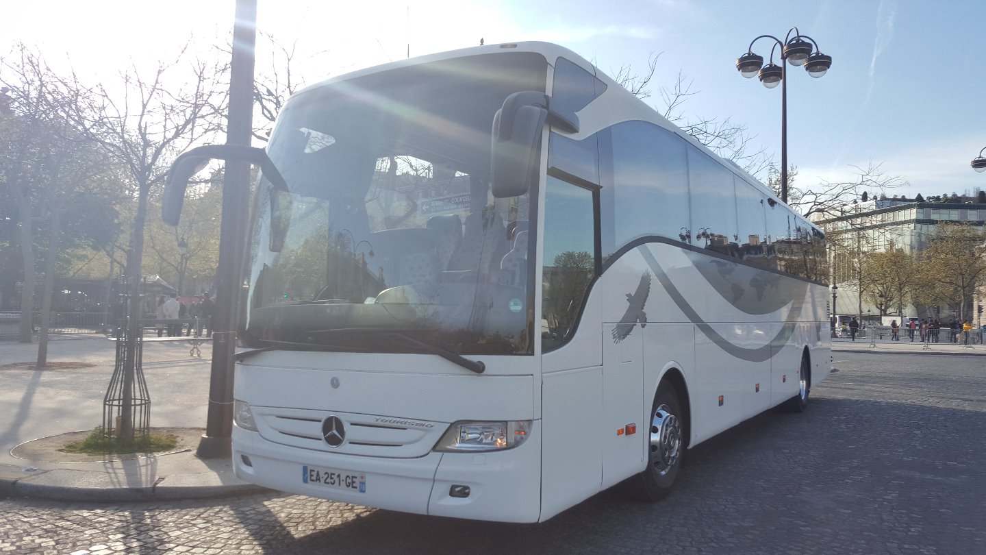 Reisbus aanbieder Précy-sur-Marne: Mercedes