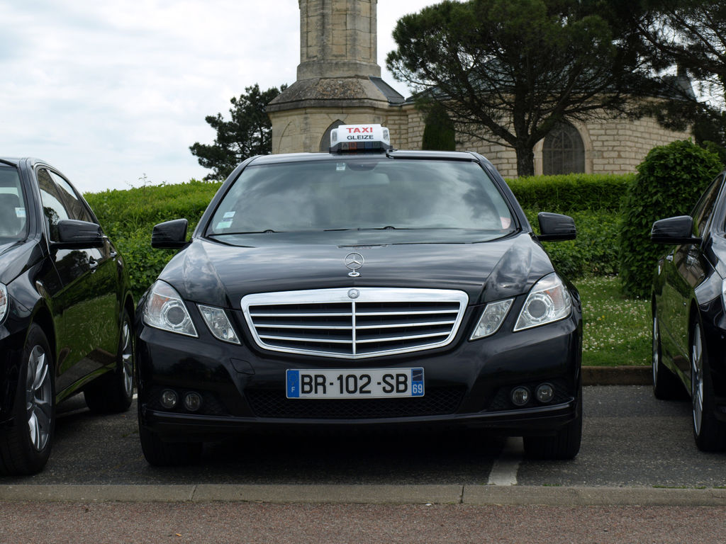 Taxi Villefranche-sur-Saône: Mercedes