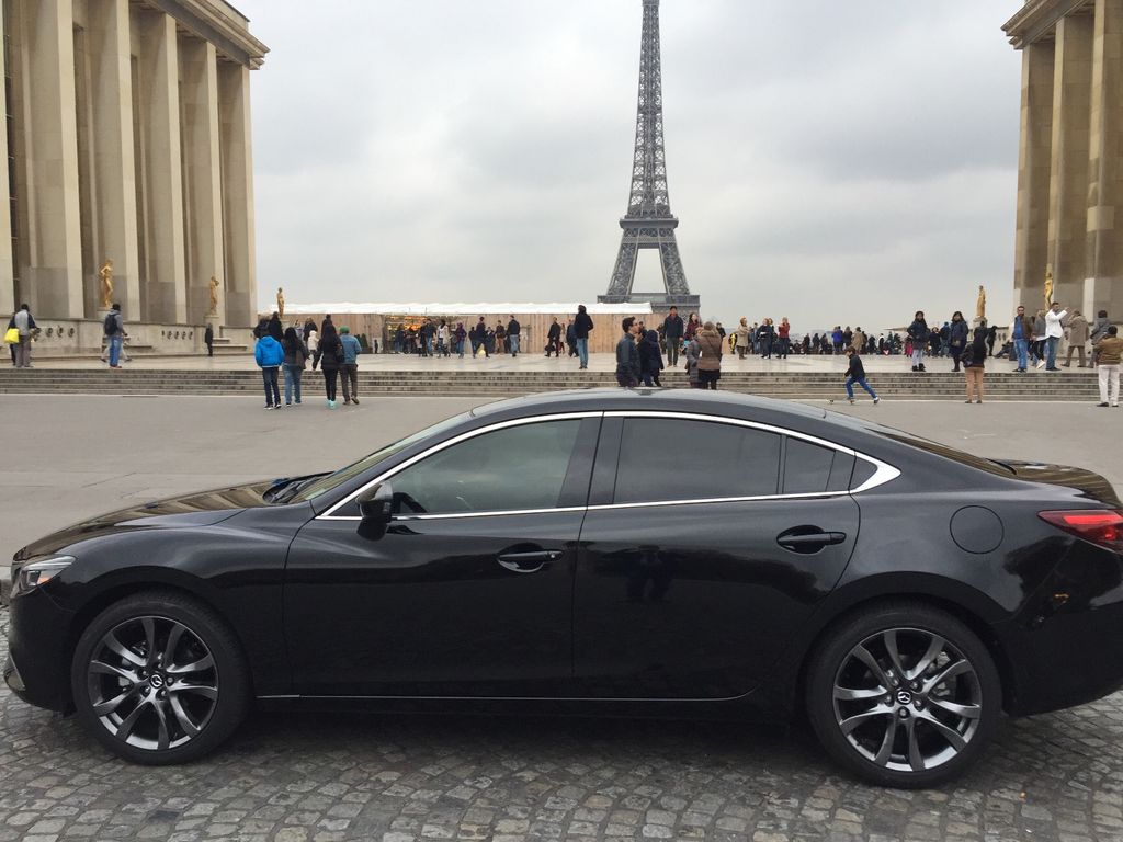 Taxi Montreuil: Mazda