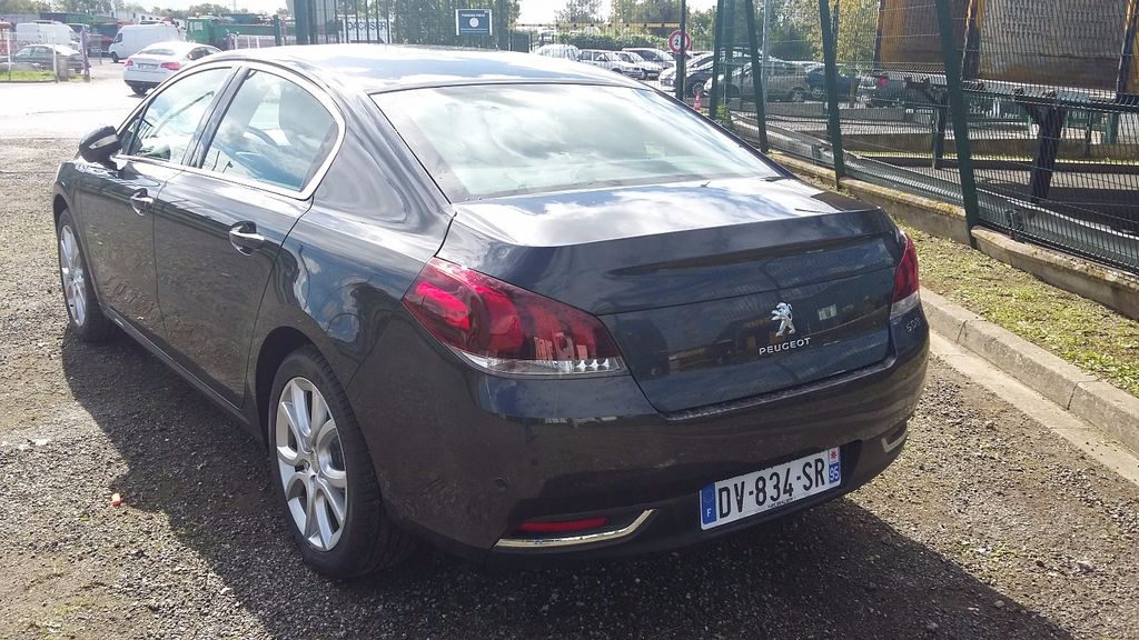 VTC Bray-et-Lû: Peugeot