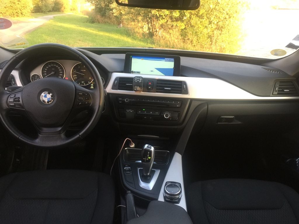 Mietwagen mit Fahrer Villiers-le-Bel: BMW