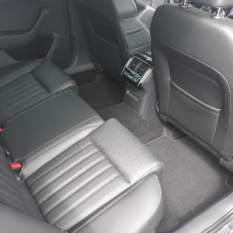 VTC Bussy-Saint-Georges: Skoda