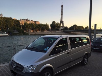 Taxi (Shuttle) in Saint-Cyr-l'École