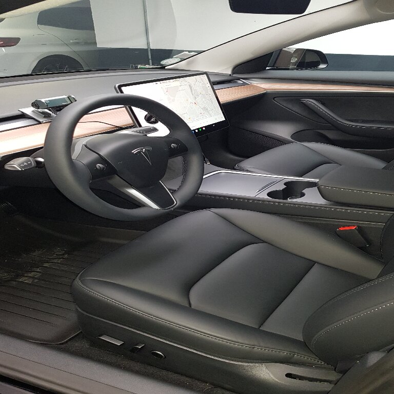 VTC La Farlède: Tesla