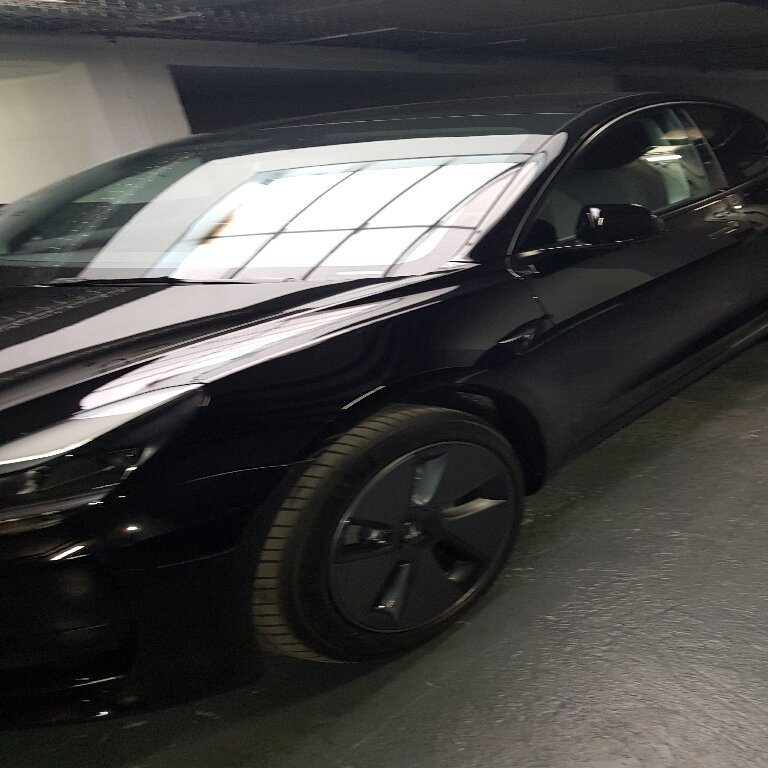 VTC La Farlède: Tesla