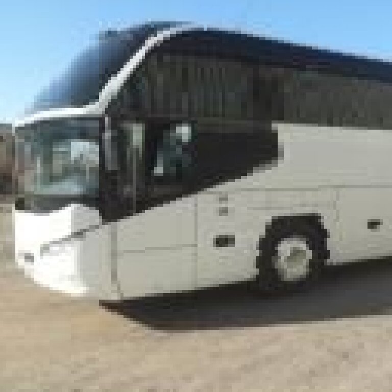 Reisbus aanbieder Venelles: Neoplan