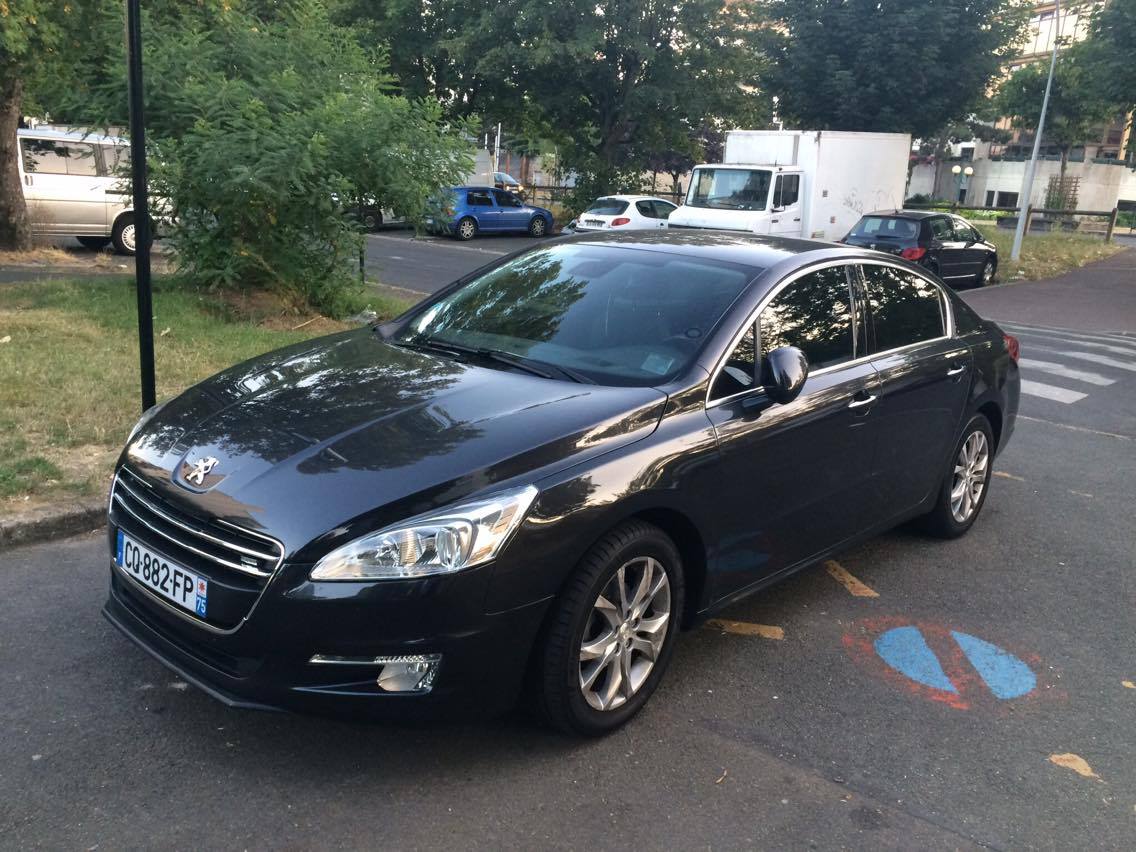 Mietwagen mit Fahrer Garges-lès-Gonesse: Peugeot