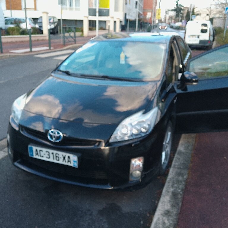 VTC Nanterre: Toyota