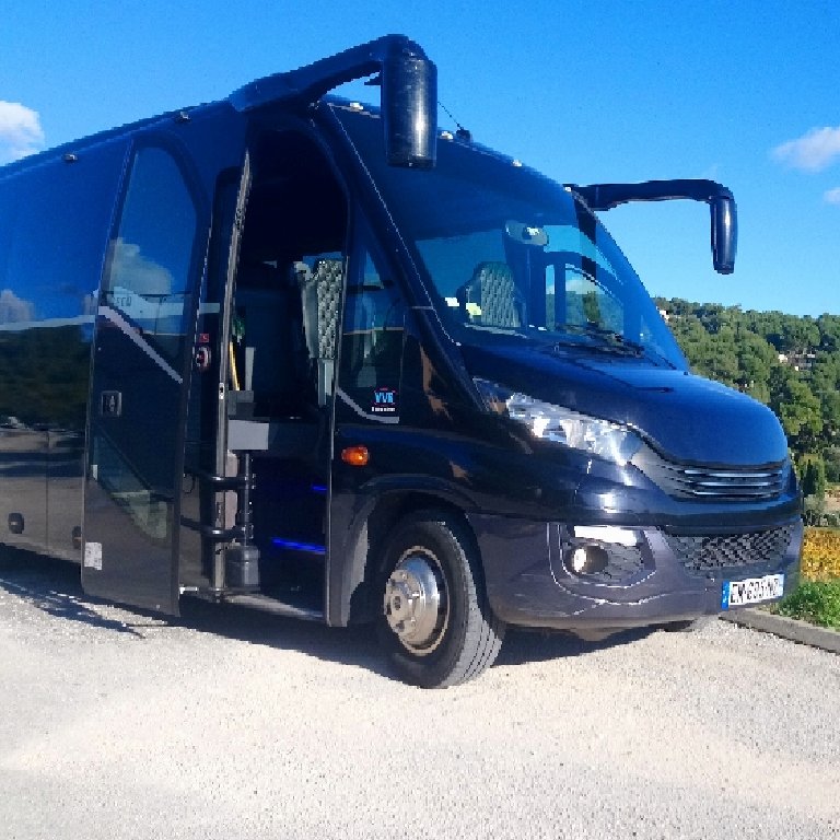 Reisbus aanbieder La Crau: Iveco