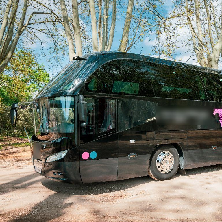 Coach provider La Crau: 