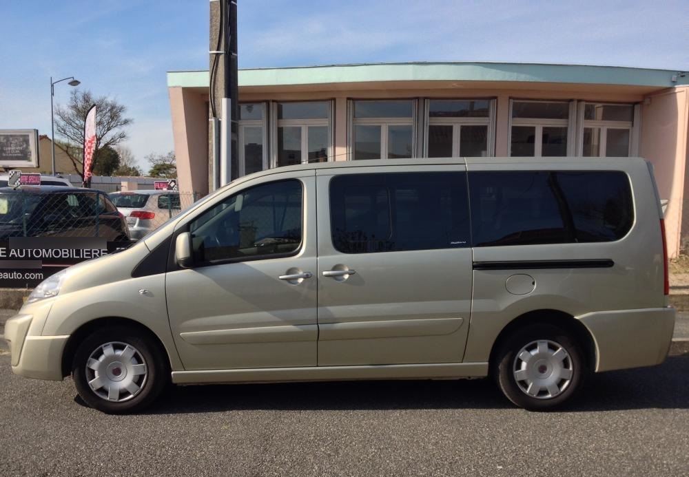 Mietwagen mit Fahrer Saint-Herblain: Fiat