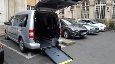 Taxi (VLTP LOTI) en Corbeil-Cerf