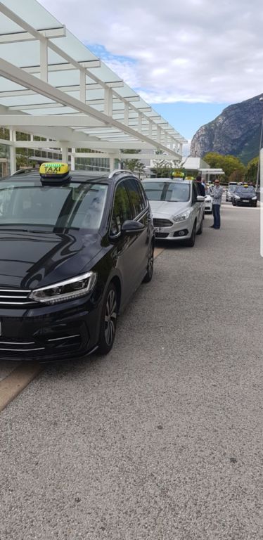 Taxi Grenoble: Volkswagen