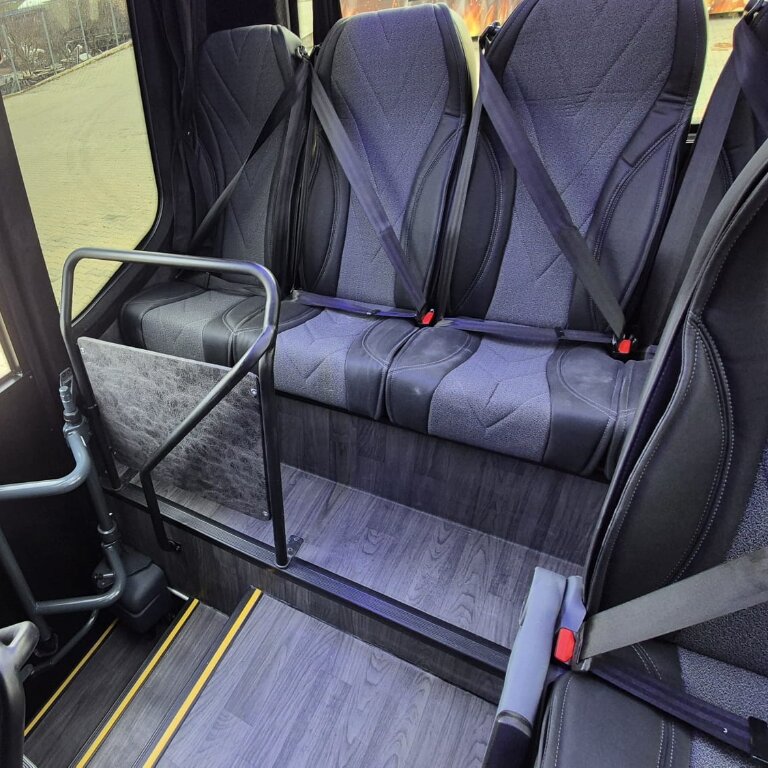 Coach provider Lézignan-Corbières: Mercedes