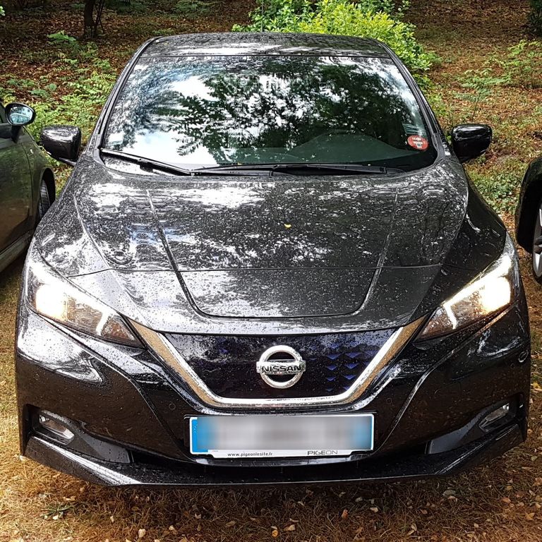 VTC Pessac: Nissan